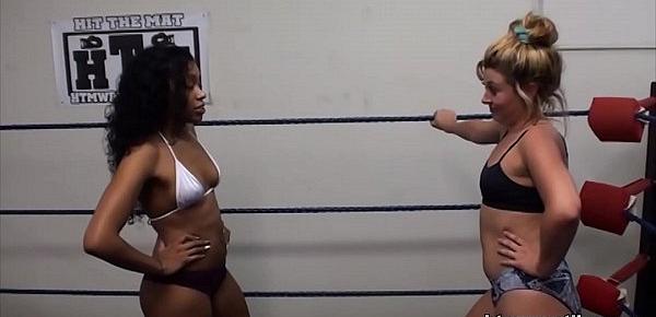  Interracial Catfight Wrestling Black vs White